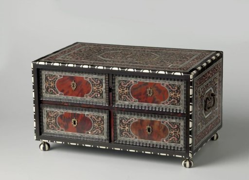 Chest of ebony with four drawers, decorated with tortoiseshell, bone, mother-of-pearl and various types of wood