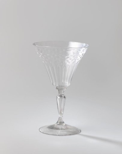 Chalice glass with optically blown ribs and barleycorn pattern