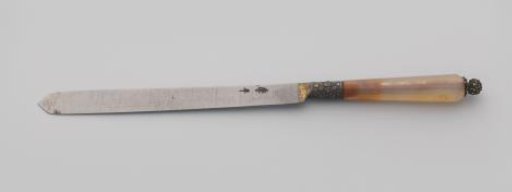 Knife with agate handle in case