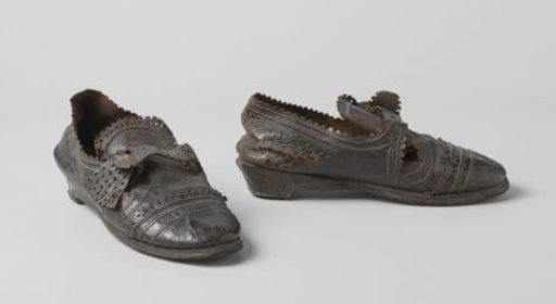 Shoe of black leather