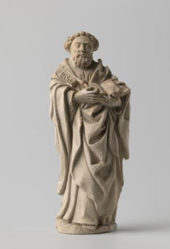 Statue of St. Peter with book and key