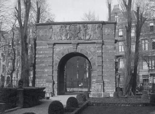 Façade of the Bergpoort