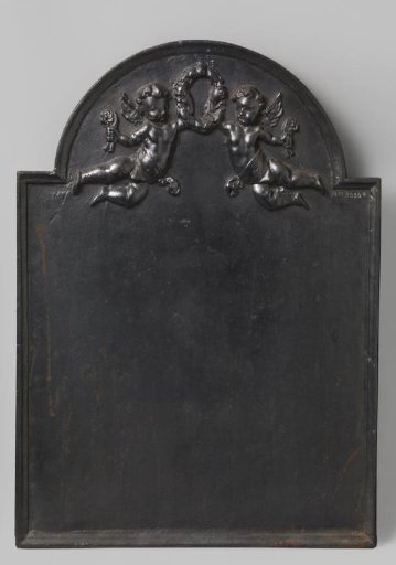 Fireback with a laurel wreath between two putti