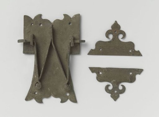 Double latch with two plates