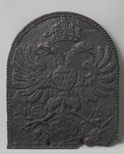 Hearth plate with crowned double-headed eagle