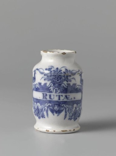 Apothecary jar of faience