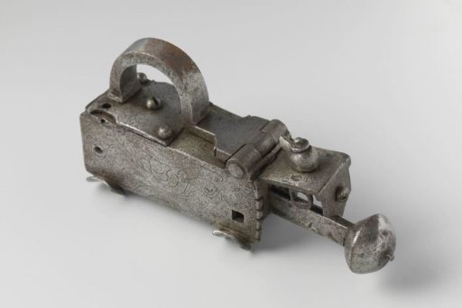 Elongated padlock
