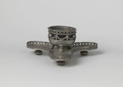 Stand for a Tin Tap