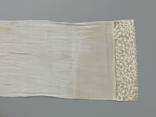 Scarf of gauze-like fabric with strips of needle lace at the ends