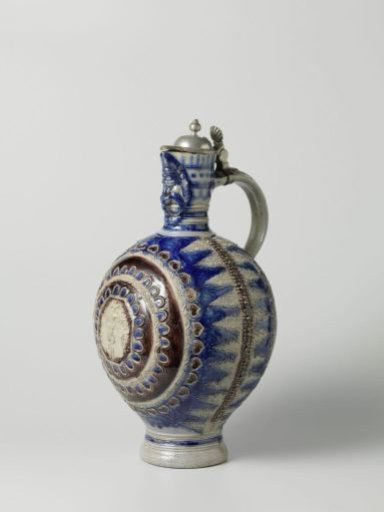 Jug with a coat of arms