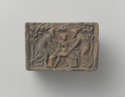 Fireplace with a depiction of the bathing Susanna, approached by the two elders