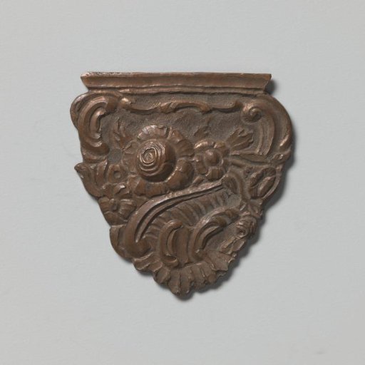 Model for a clasp of a book clasp with flowers in a rococo ornament