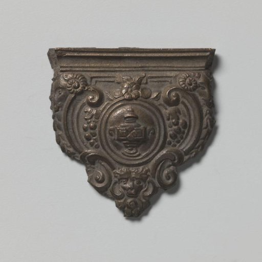 Model for a clasp of a book clasp with a vase in a medallion