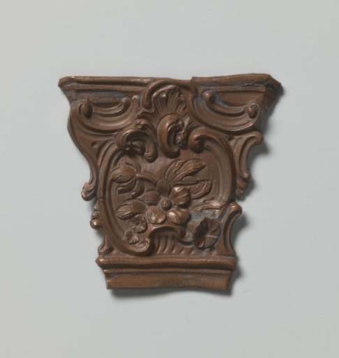 Model for a clasp of a book lock in the form of a capital with floral motifs