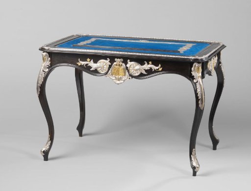 Writing desk, also known as a prayer desk, donated to William III with a lectern