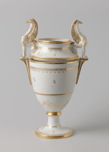 Bowl of a chestnut vase decorated with griffins