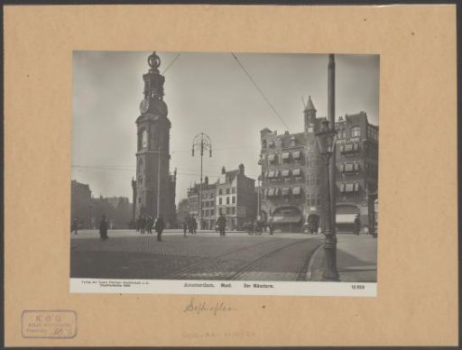 View of the Muntplein with the Munttoren