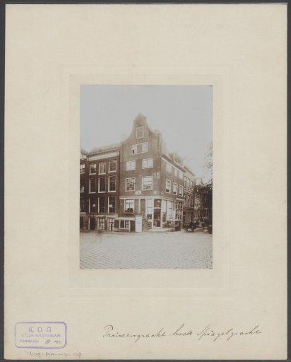 View of the Prinsengracht, corner of the Spiegelgracht