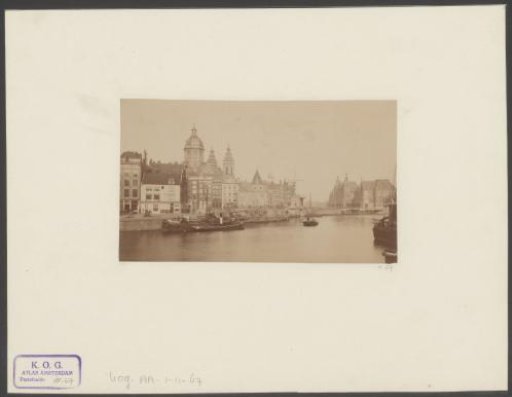 View of the Prins Hendrikkade