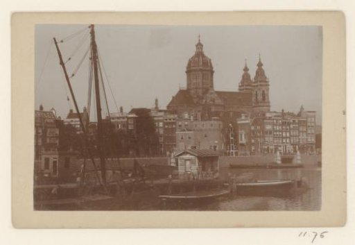 View of the Prins Hendrikkade with the Basilica of Saint Nicholas
