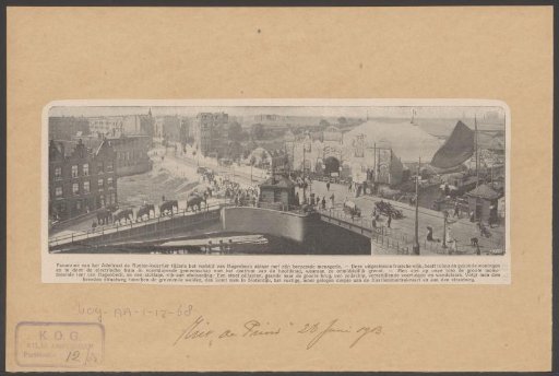 View of the Admiraal de Ruijterweg with the menagerie