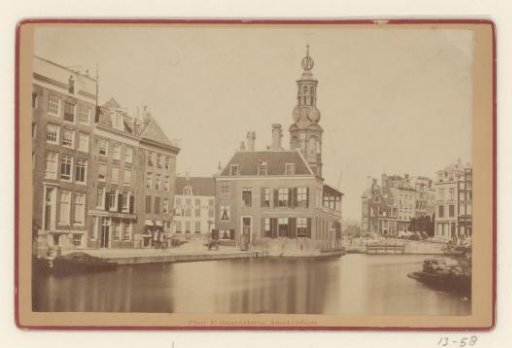 View of the Singel with Logement De Munt and the Munttoren