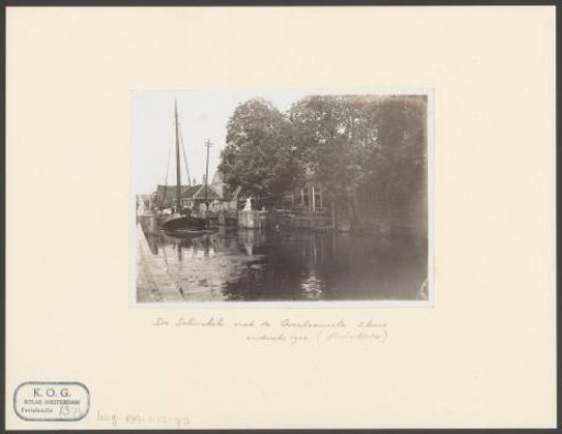 View of the Sloterkade near the Overtoomse Sluis