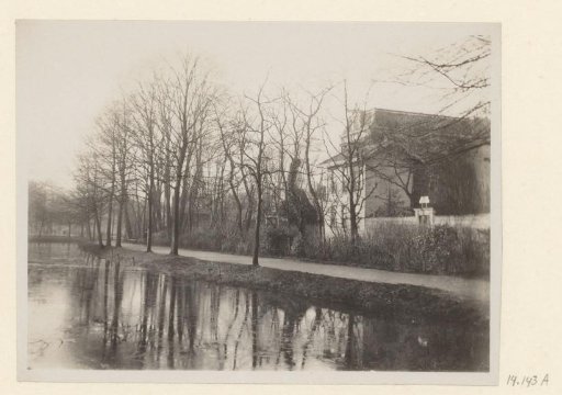 View of the Zandpad along the Vondelpark