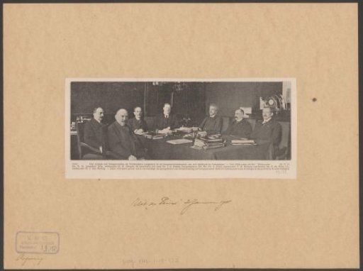 View of a meeting of the College of Mayors and Aldermen