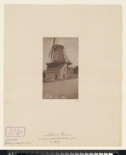 View of the mill at the Baarsjes