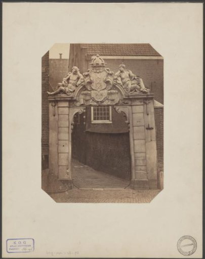 Gate of the Sint Pieters Gasthuis
