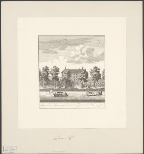View of the garden and the rear facade of the Corvershof in Amsterdam