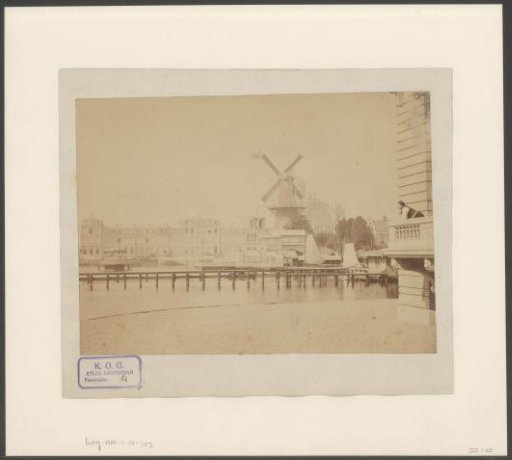 View of the Binnen-Amstel and the Paleis voor Volksvlijt