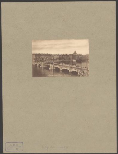 View of the Amstel and the Nieuwe Amstelbrug