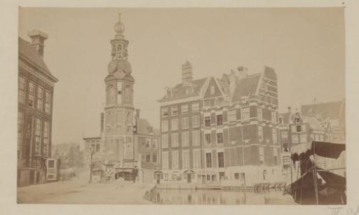 View of the Muntplein with the Munttoren