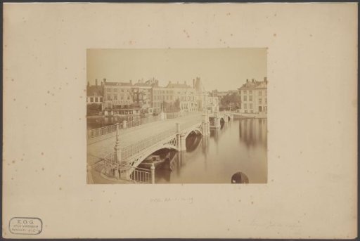 View of the Halvemaansbrug