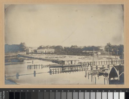View of the Amstel at the Hogesluis looking towards the Rhijnspoorweg
