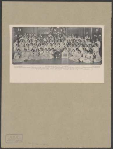 Group portrait of members of the Amsterdam Female Students' Association