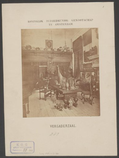 Interior of the 'meeting hall' of the Royal Society of Antiquities in the Spuistraat in Amsterdam