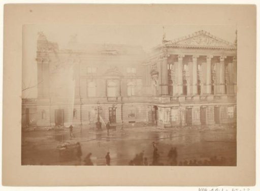 Firefighting during the fire at the theatre on the Leidseplein in Amsterdam