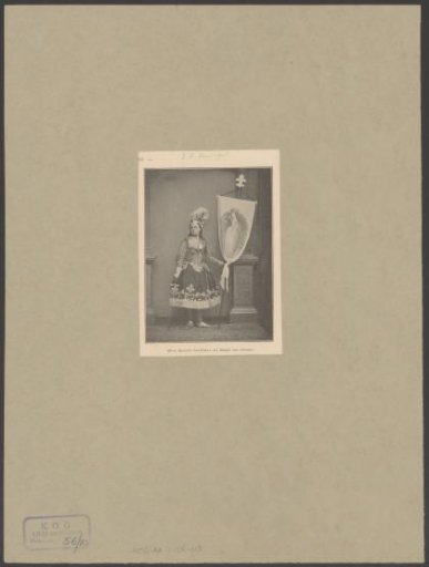 Portrait of Maria Johanna Kleine-Gartman as Jeanne d'Arc in the play De Maagd van Orleans