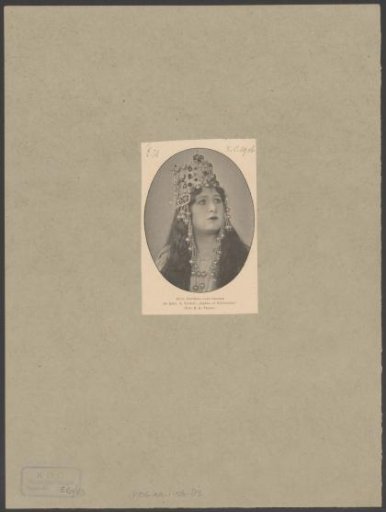 Portrait of Betty Holtrop-van Gelder as Iphis in the play Jeptha or the Vow