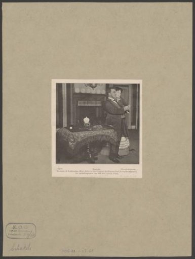Scene from the play Links