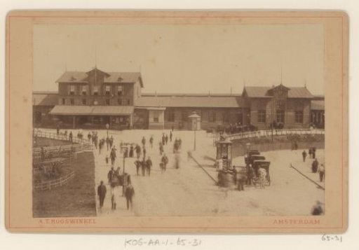 View of the Westerdok Auxiliary Station at the Droogbak in Amsterdam