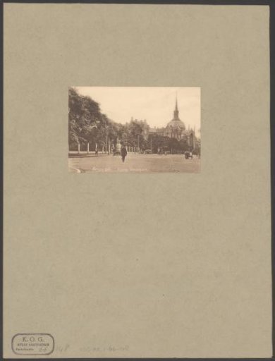 View of the entrance gate of Vondelpark on Stadhouderskade and the Koepel Church in Amsterdam