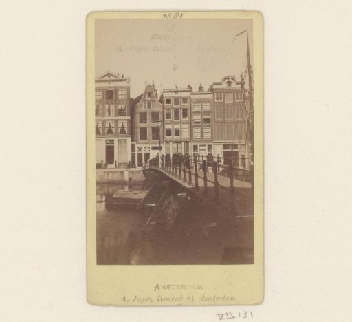 View of the Damrak and the Papenbrug