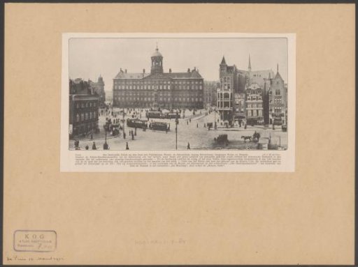 View of the Royal Palace on the Dam
