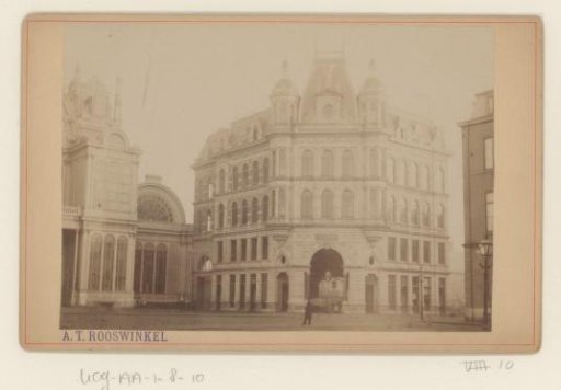 View of the passage of the Paleis voor Volksvlijt