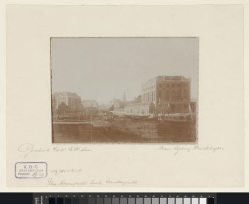 View of the Nieuwe Herengracht, corner of the Muidergracht