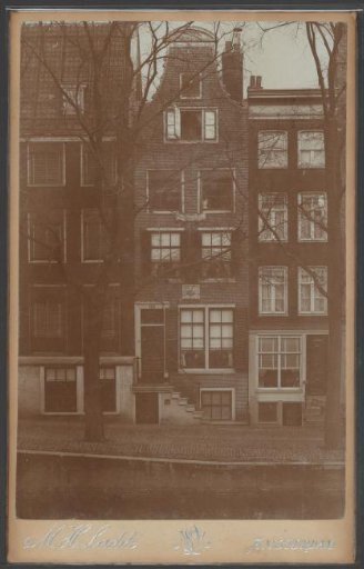 View of the facade of Keizersgracht 421